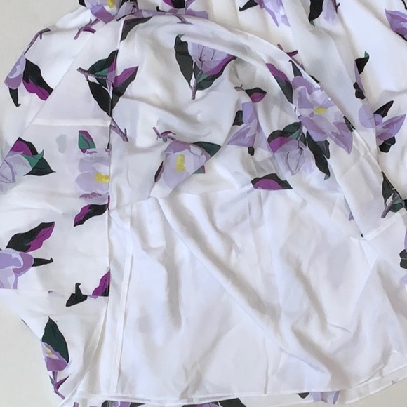 NWOT Banana Republic Light Floral Pattern - Size 4 - Picture 8 of 11